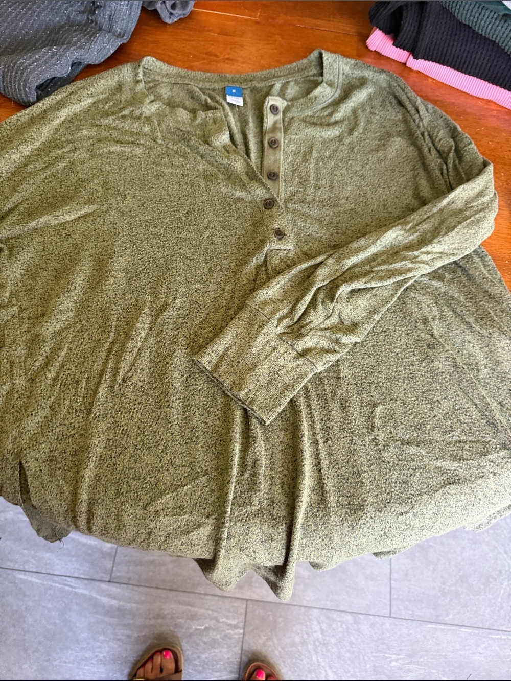 Old Navy Olive Green Henley Pullover